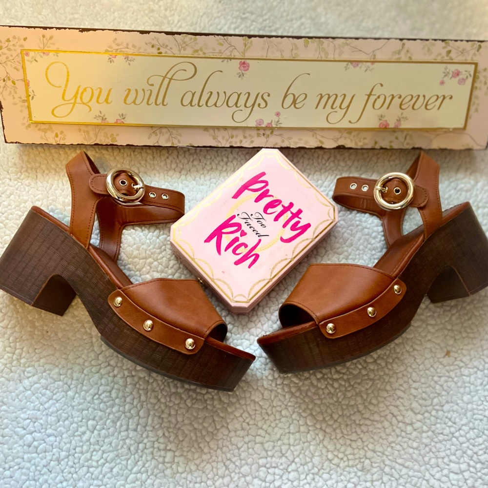 Nine West Platform sandals